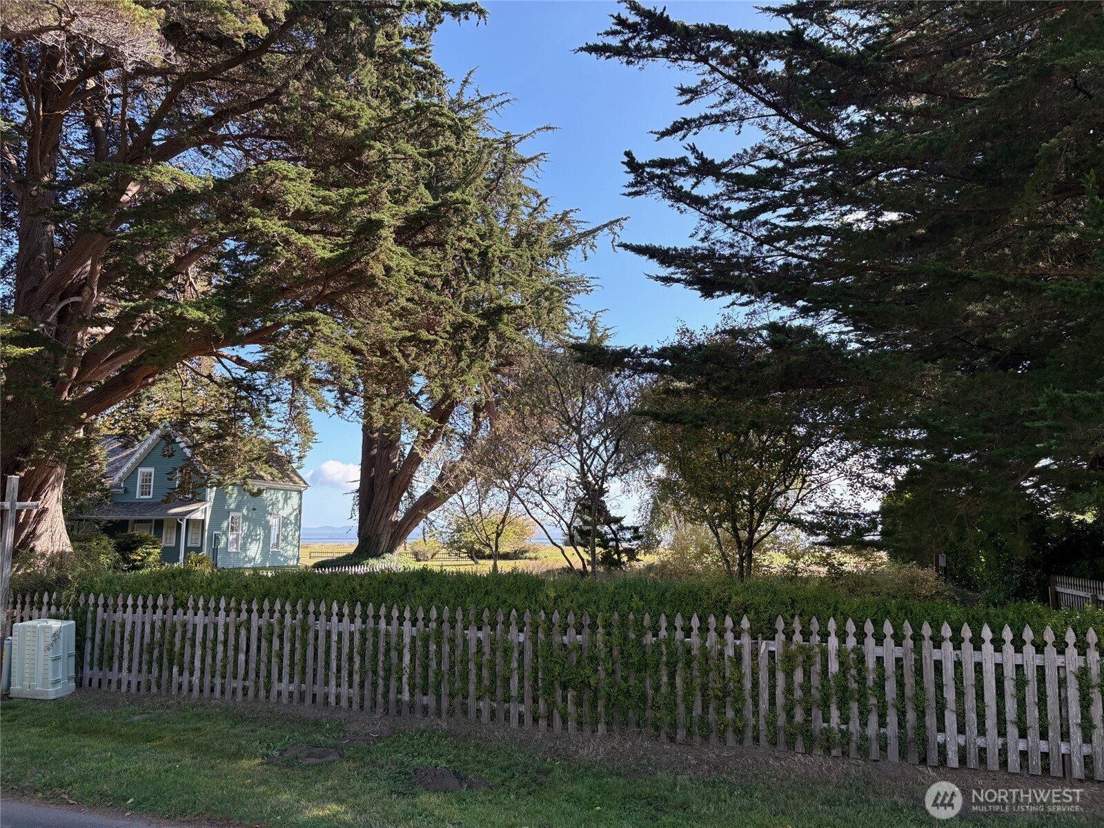 33880 Territory Road , Oysterville, WA 98640