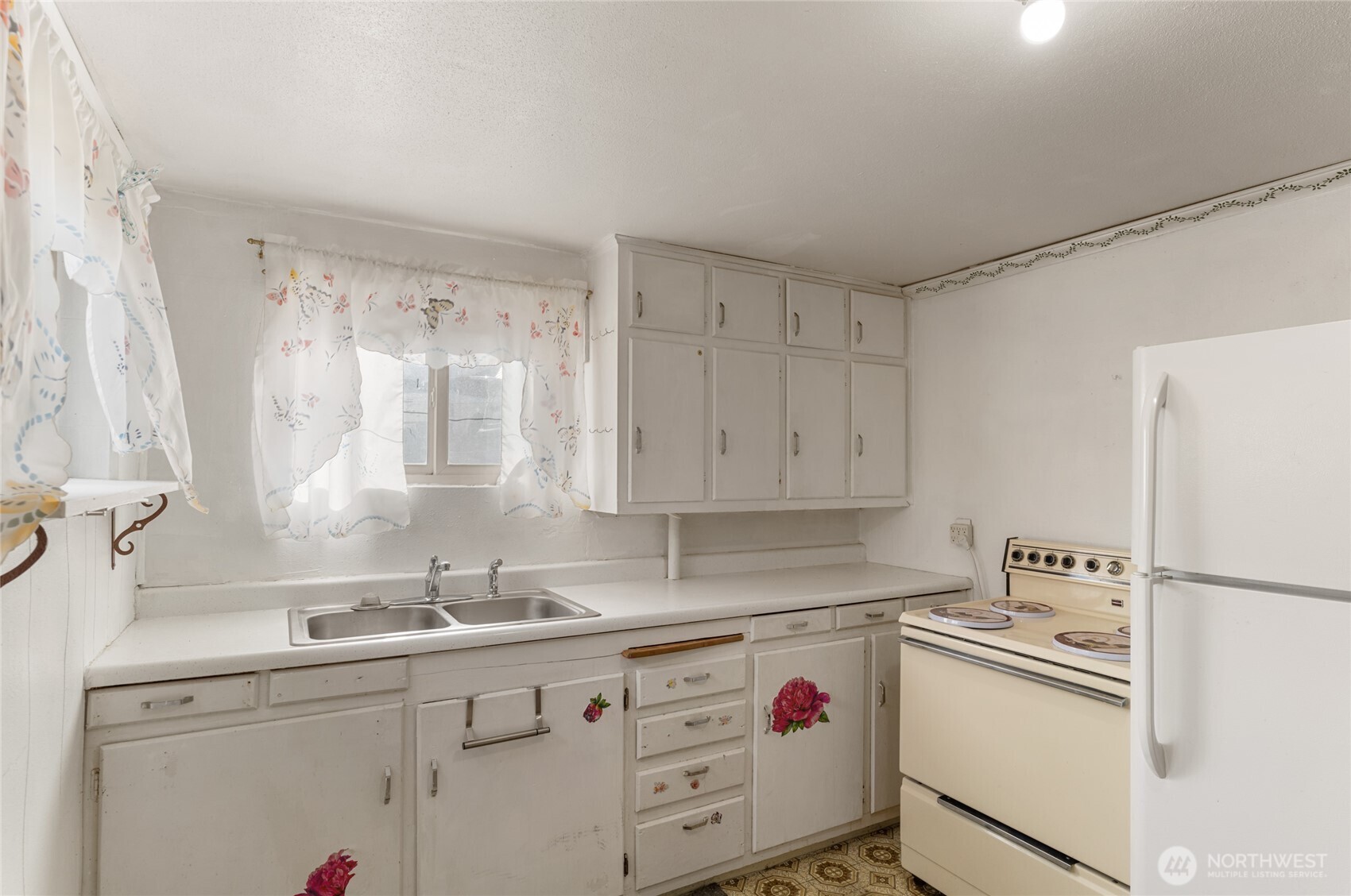 936 Vassar Avenue , Wenatchee, WA 98801