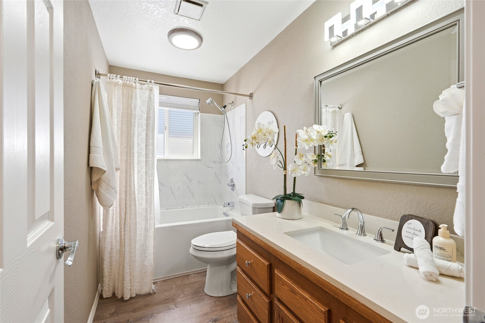 2901 Club Court #316, Mount Vernon, WA 98273