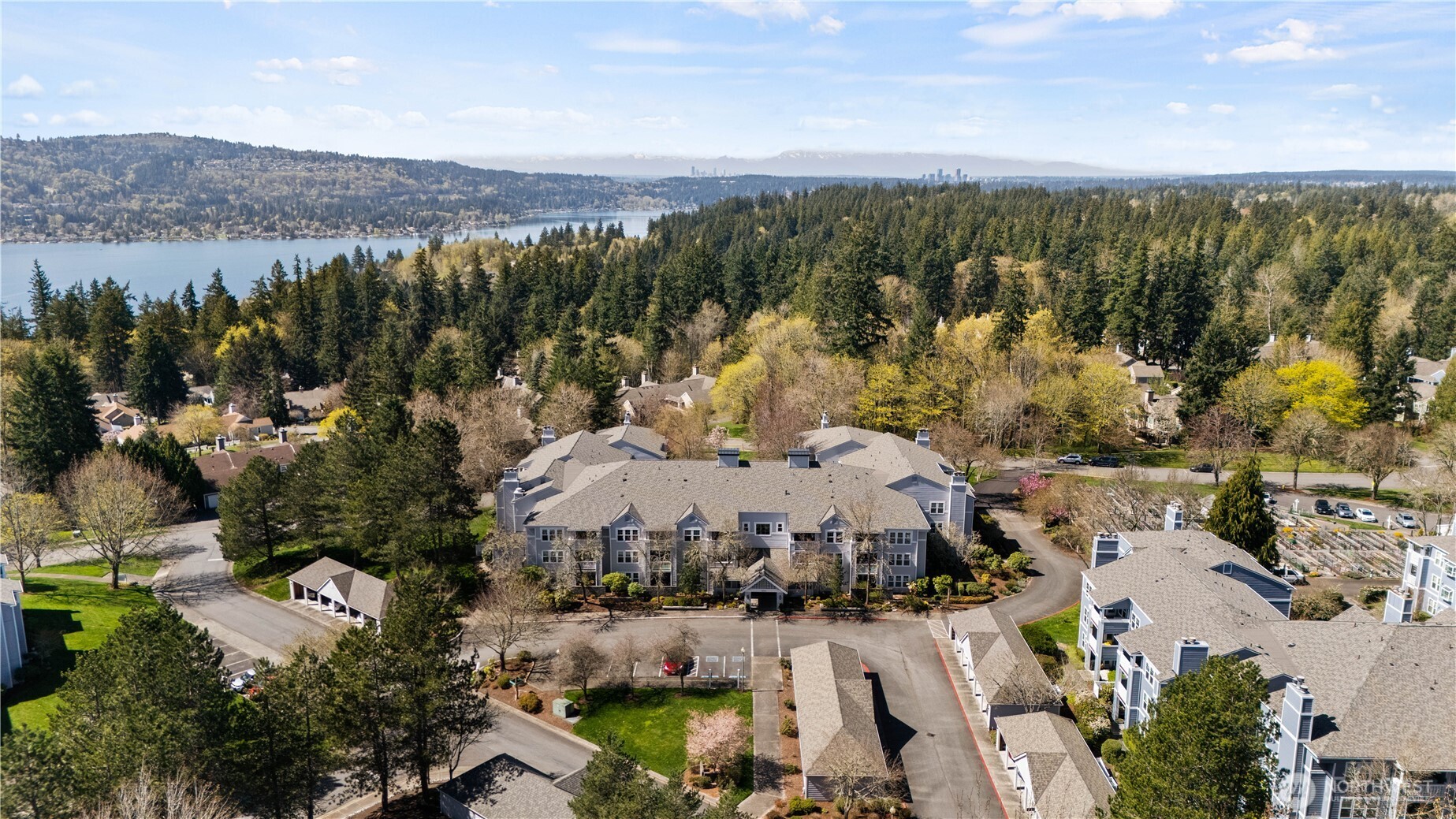 3941 226th Place SE #209, Issaquah, WA 98029