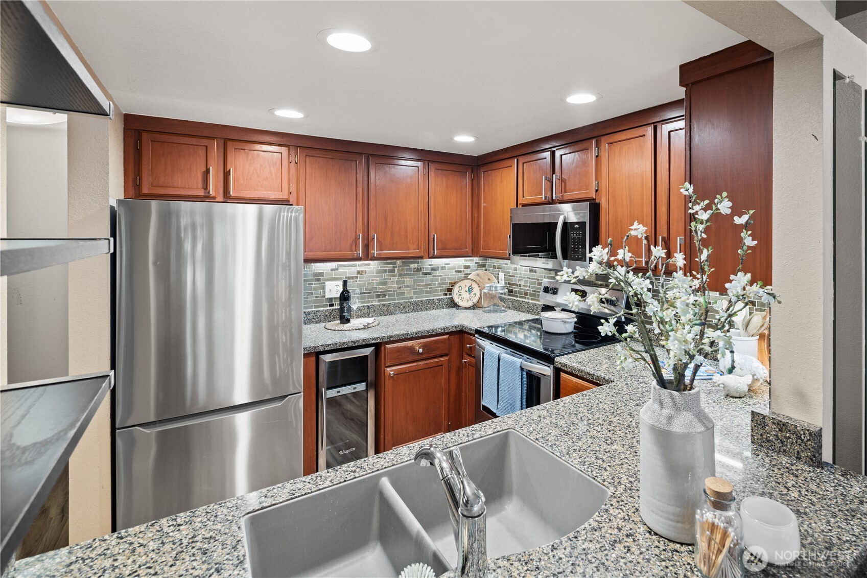 3941 226th Place SE #209, Issaquah, WA 98029