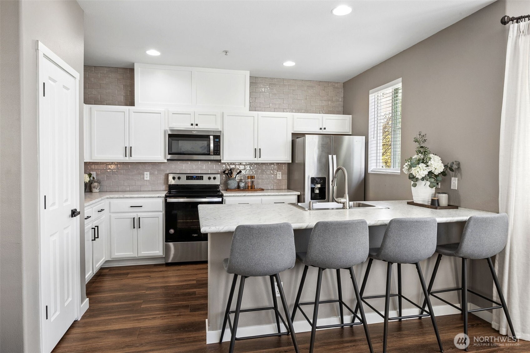 2280 Simmons Street #Unit A, Dupont, WA 98327