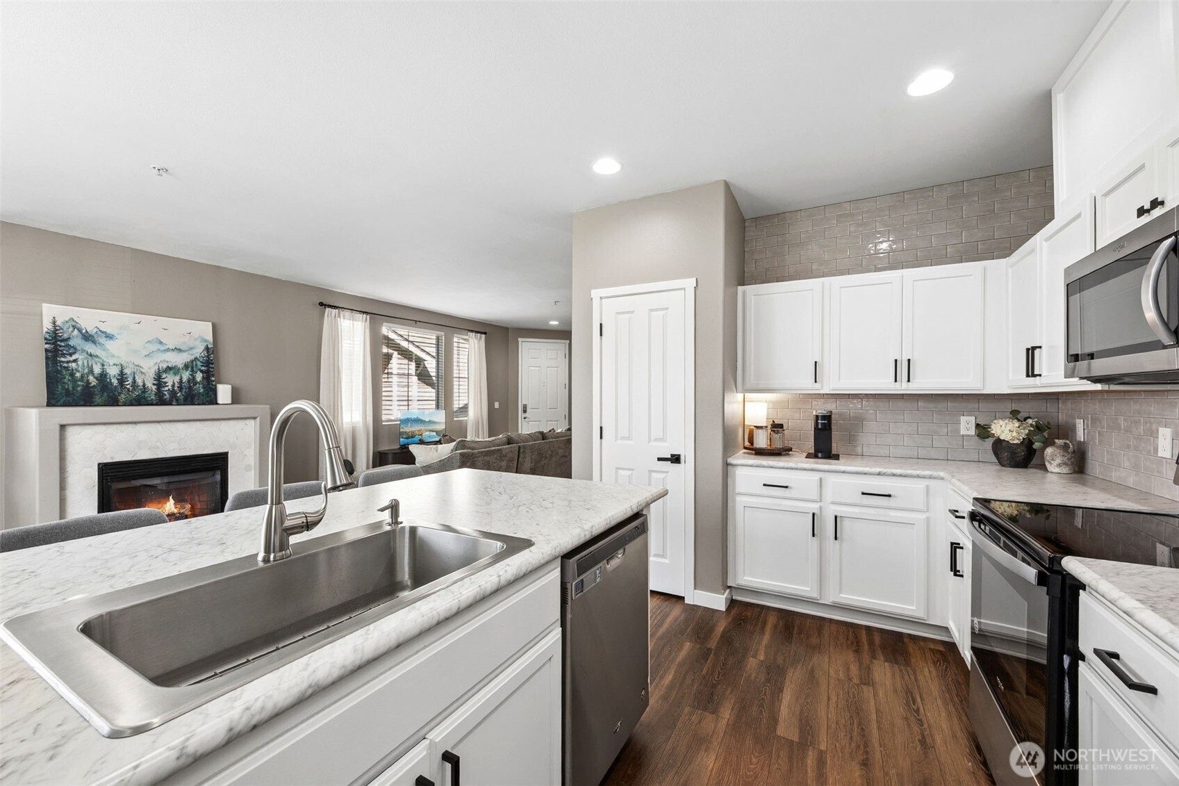 2280 Simmons Street #Unit A, Dupont, WA 98327