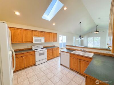 21621 65th Avenue Ct E, Spanaway, WA 98387 - Photo 2