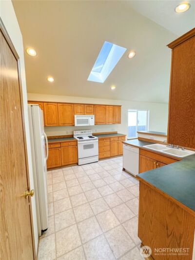 21621 65th Avenue Ct E, Spanaway, WA 98387 - Photo 5