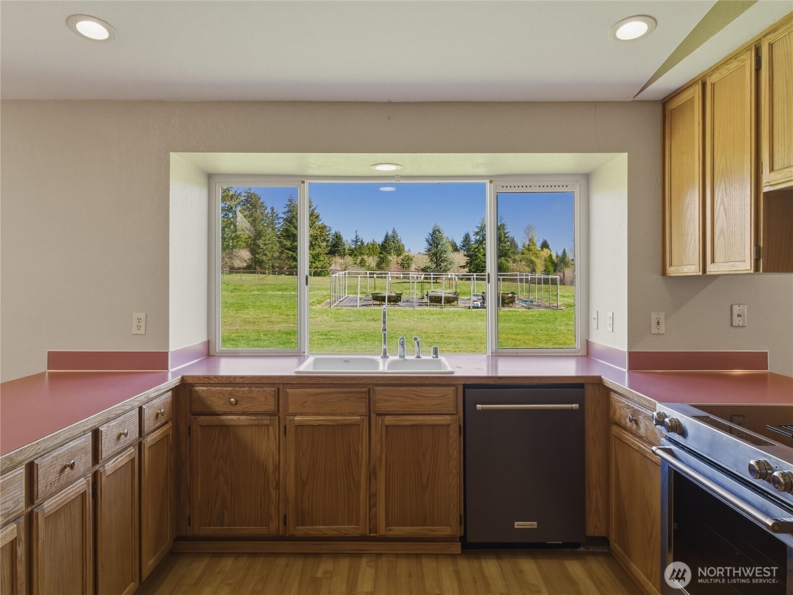 10400 Cristen Court SW, Olympia, WA 98512
