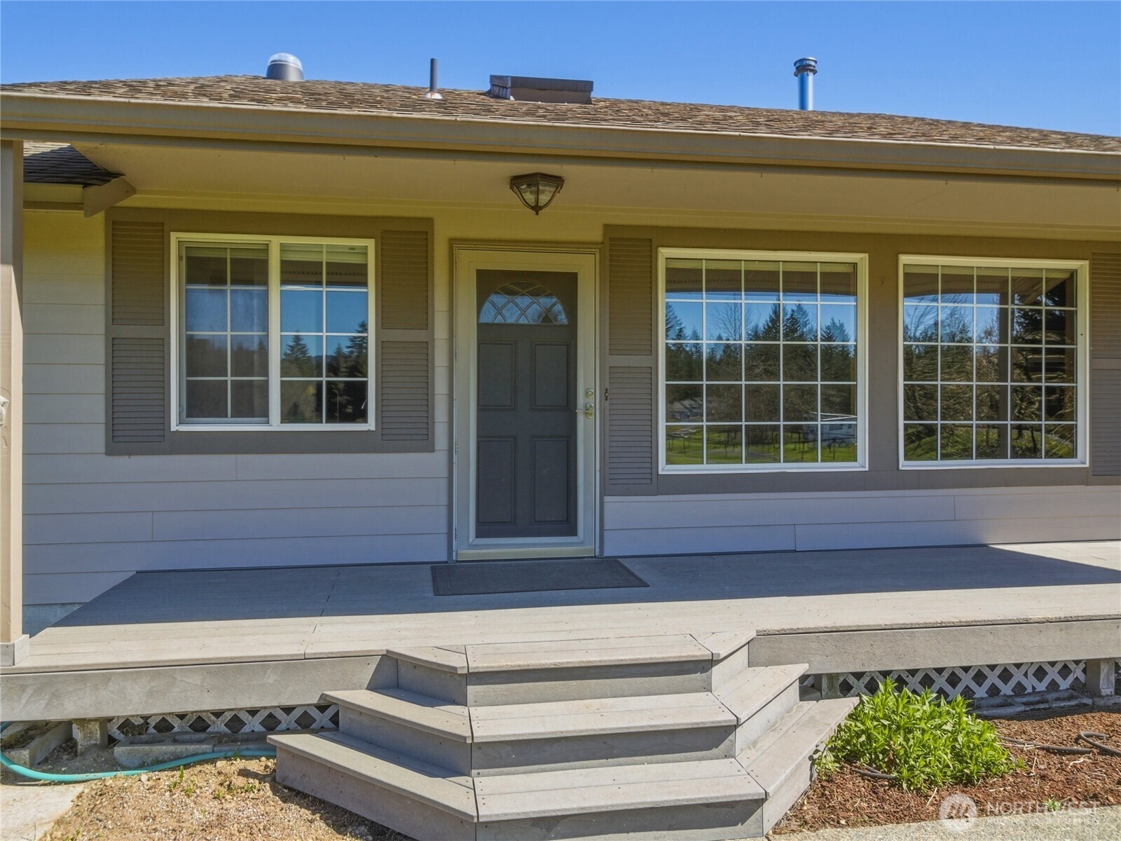 10400 Cristen Court SW, Olympia, WA 98512