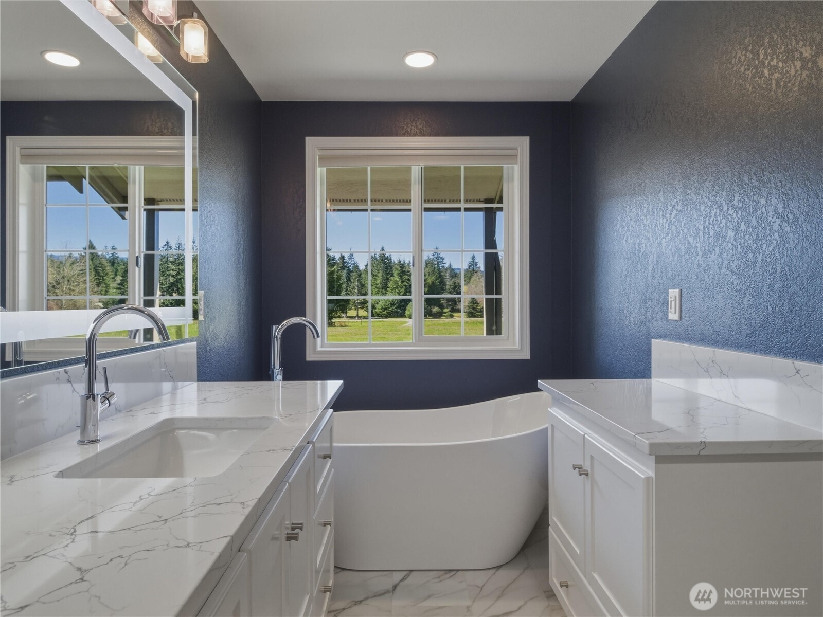 10400 Cristen Court SW, Olympia, WA 98512