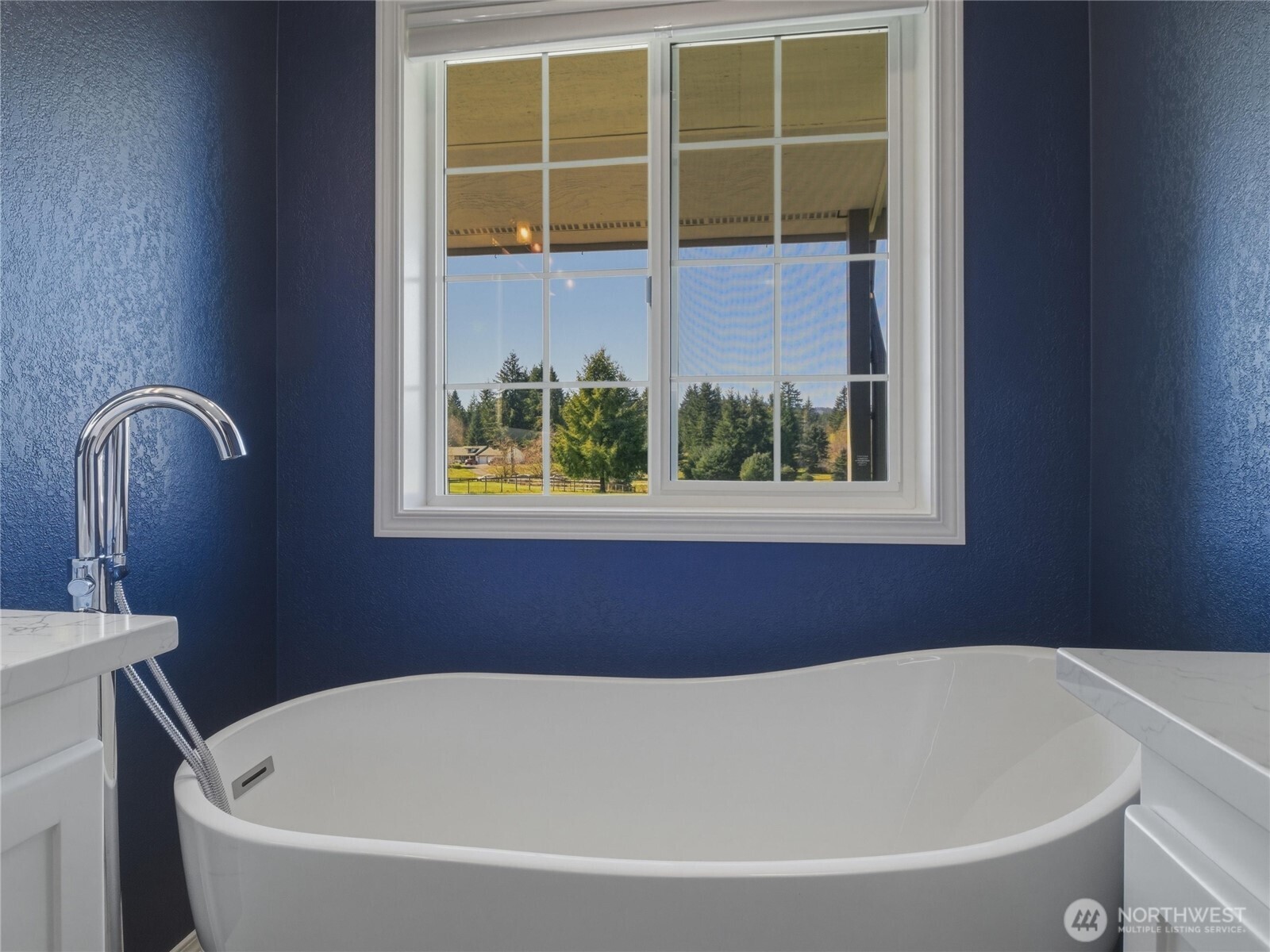 10400 Cristen Court SW, Olympia, WA 98512