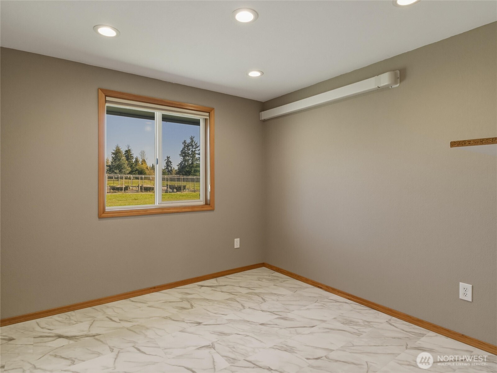 10400 Cristen Court SW, Olympia, WA 98512