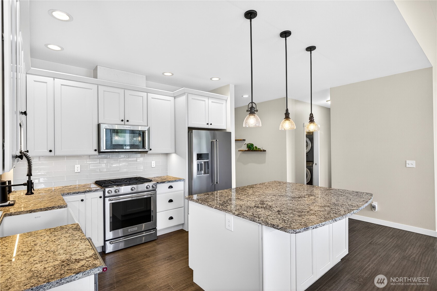 1268 Curtis Wy , Freeland, WA 98249