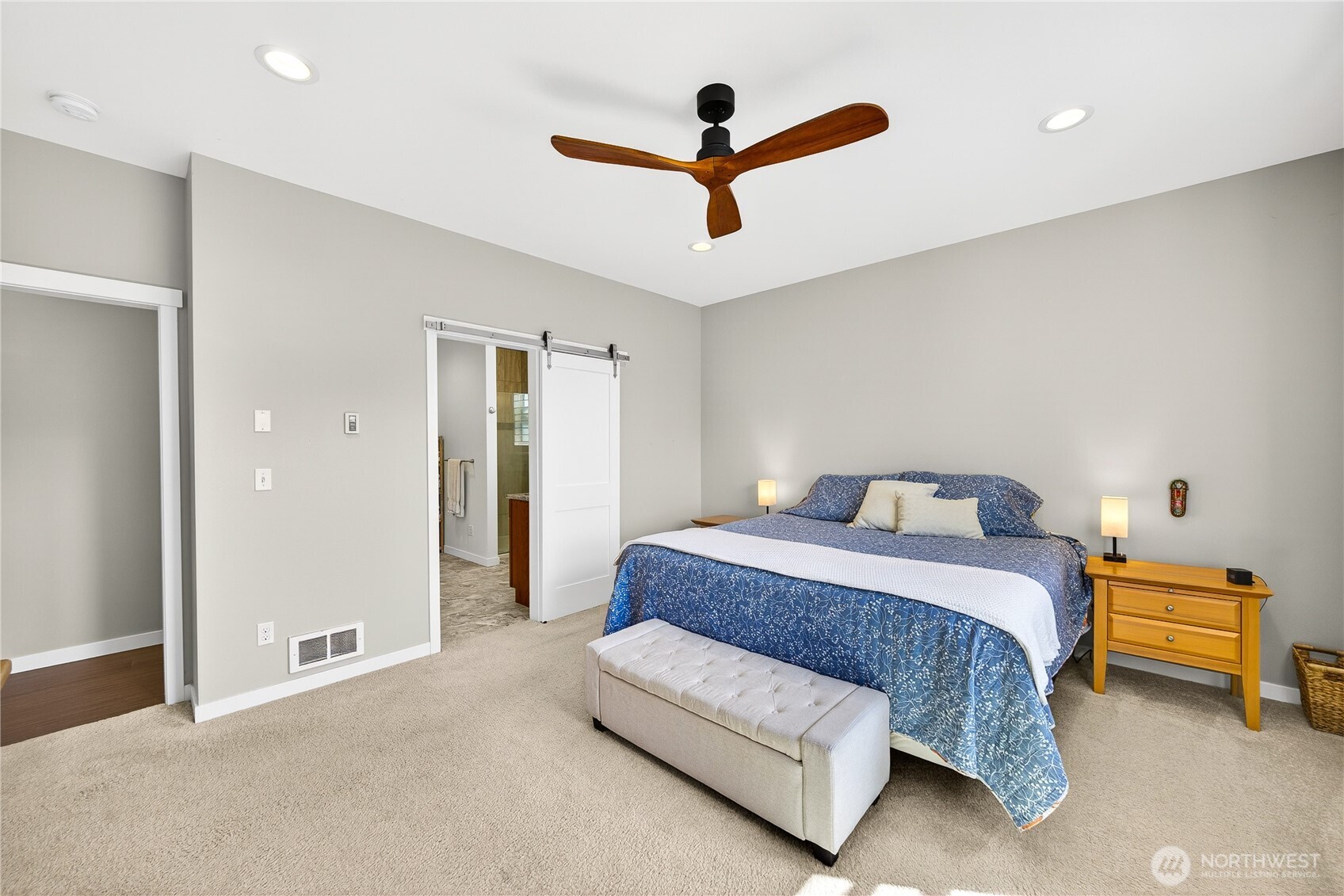 1268 Curtis Wy , Freeland, WA 98249