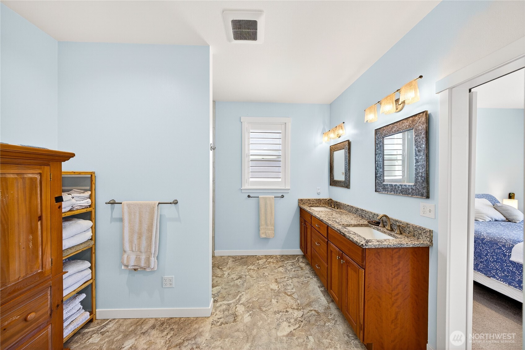 1268 Curtis Wy , Freeland, WA 98249