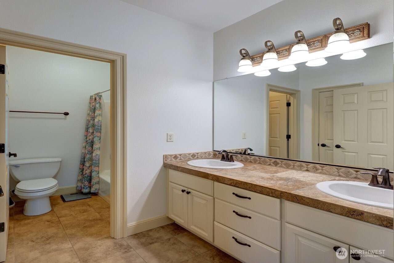 23310 J Street , Ocean Park, WA 98640