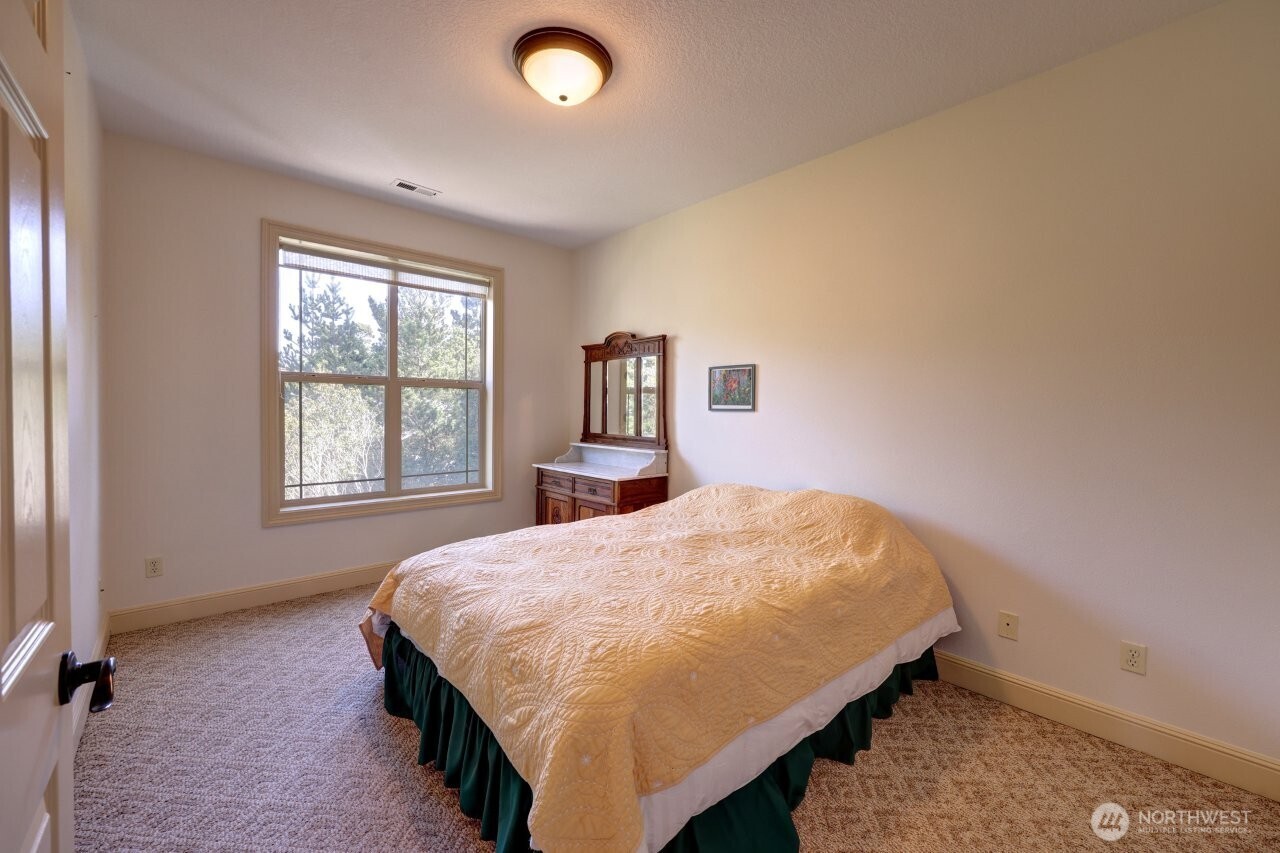 23310 J Street , Ocean Park, WA 98640