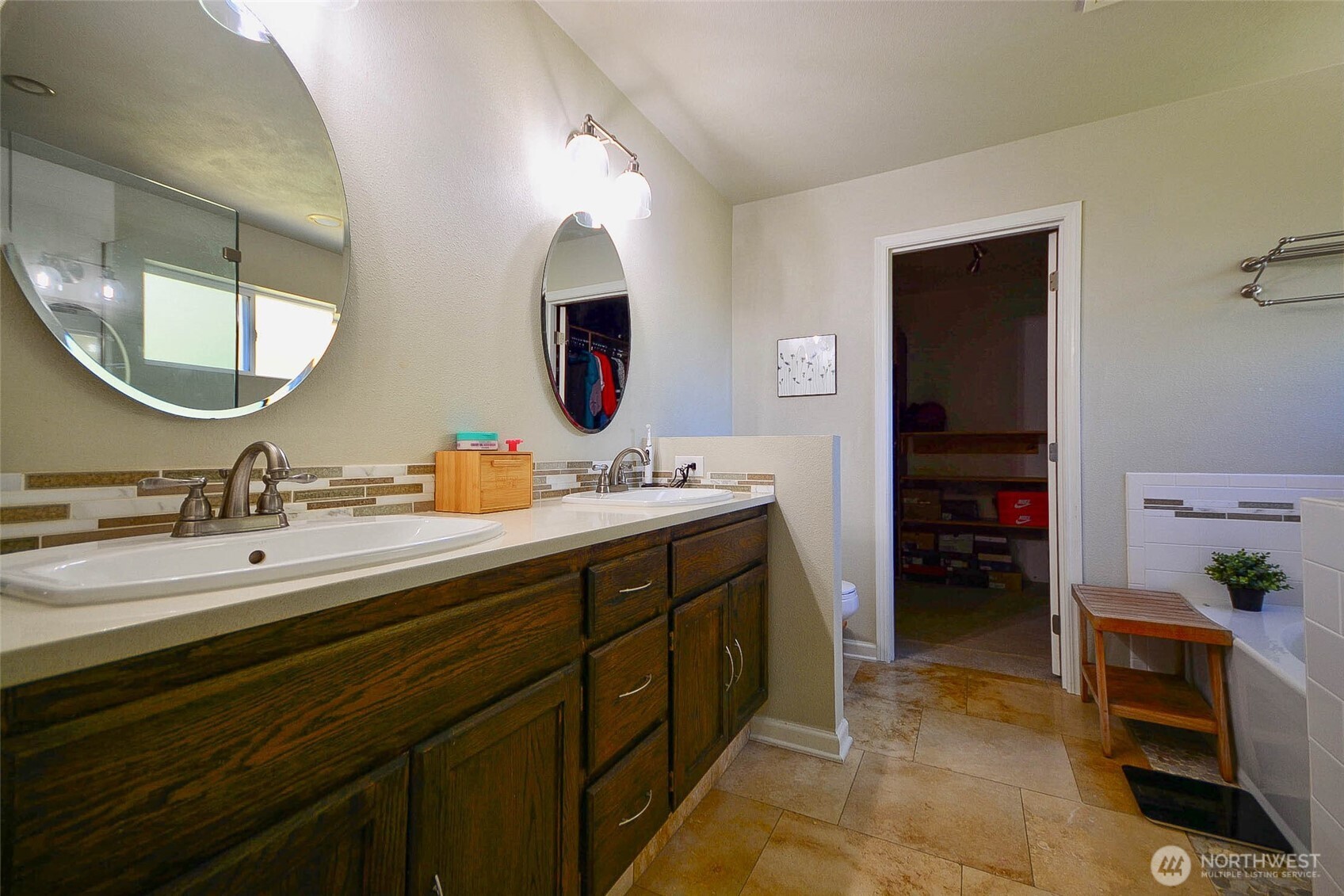 1718 Redwood Place SE, Olympia, WA 98501
