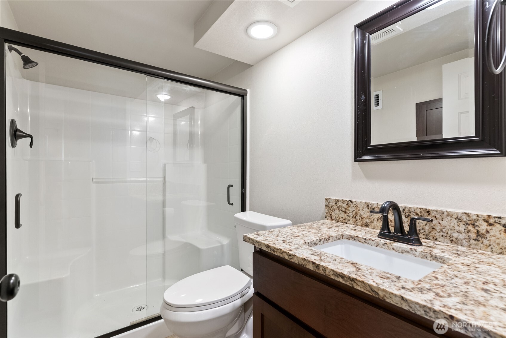 8726 Fruitland Avenue E, Puyallup, WA 98371