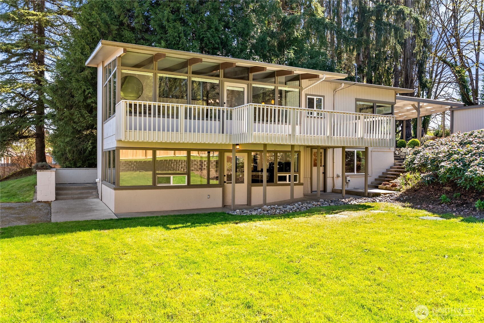 8726 Fruitland Avenue E, Puyallup, WA 98371