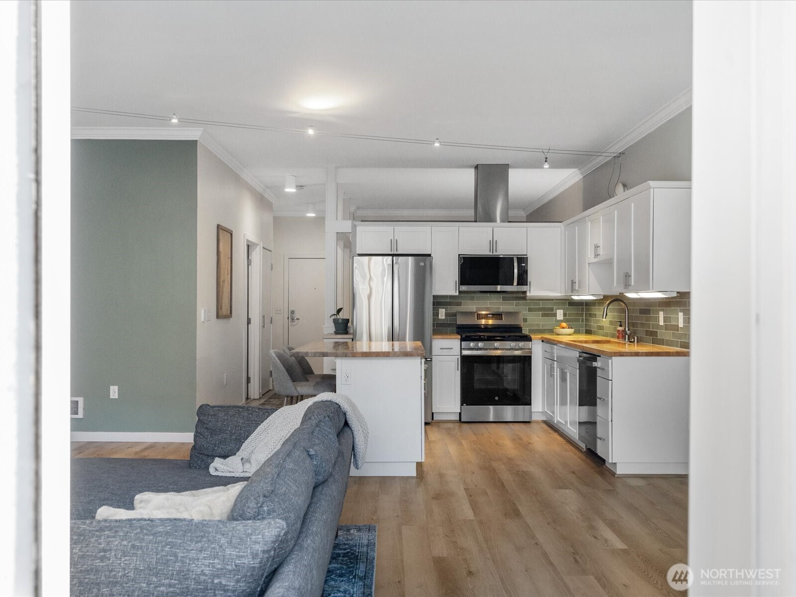 303 E Pike St #406, Seattle, WA 98122