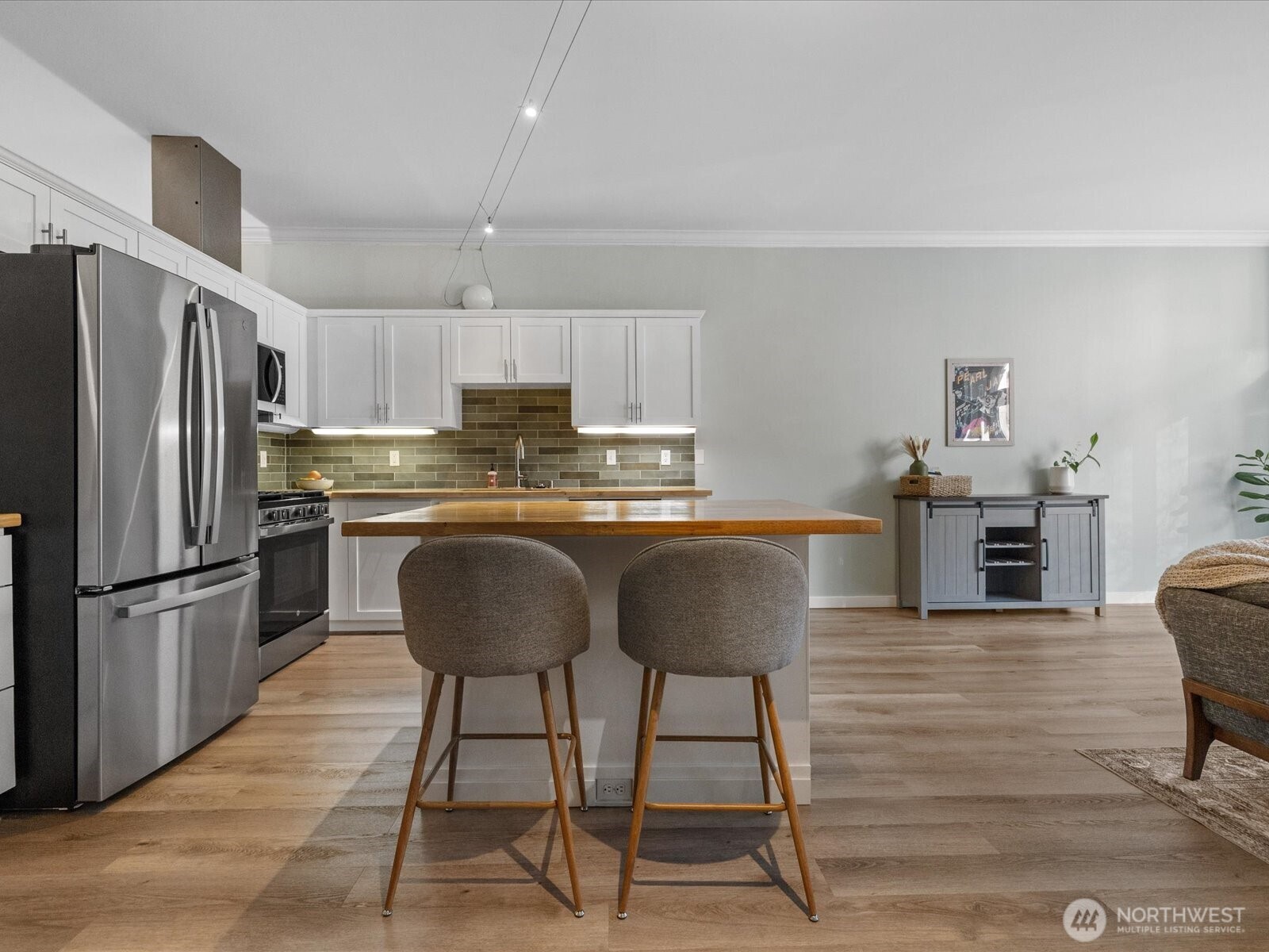 303 E Pike St #406, Seattle, WA 98122