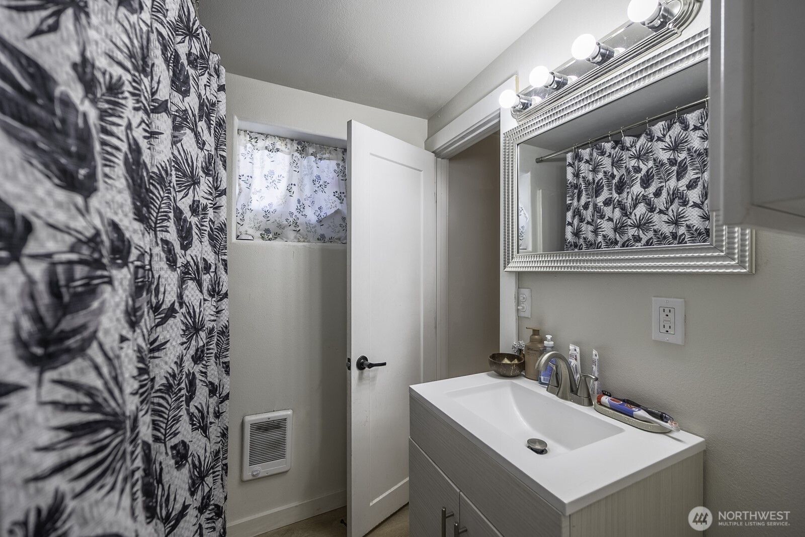 30 Cherry Street S #30, Soap Lake, WA 98851