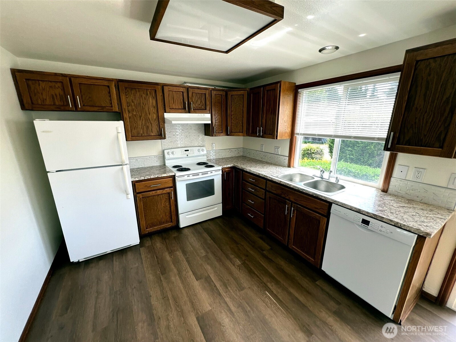 8424 8428 6th Avenue , Tacoma, WA 98465