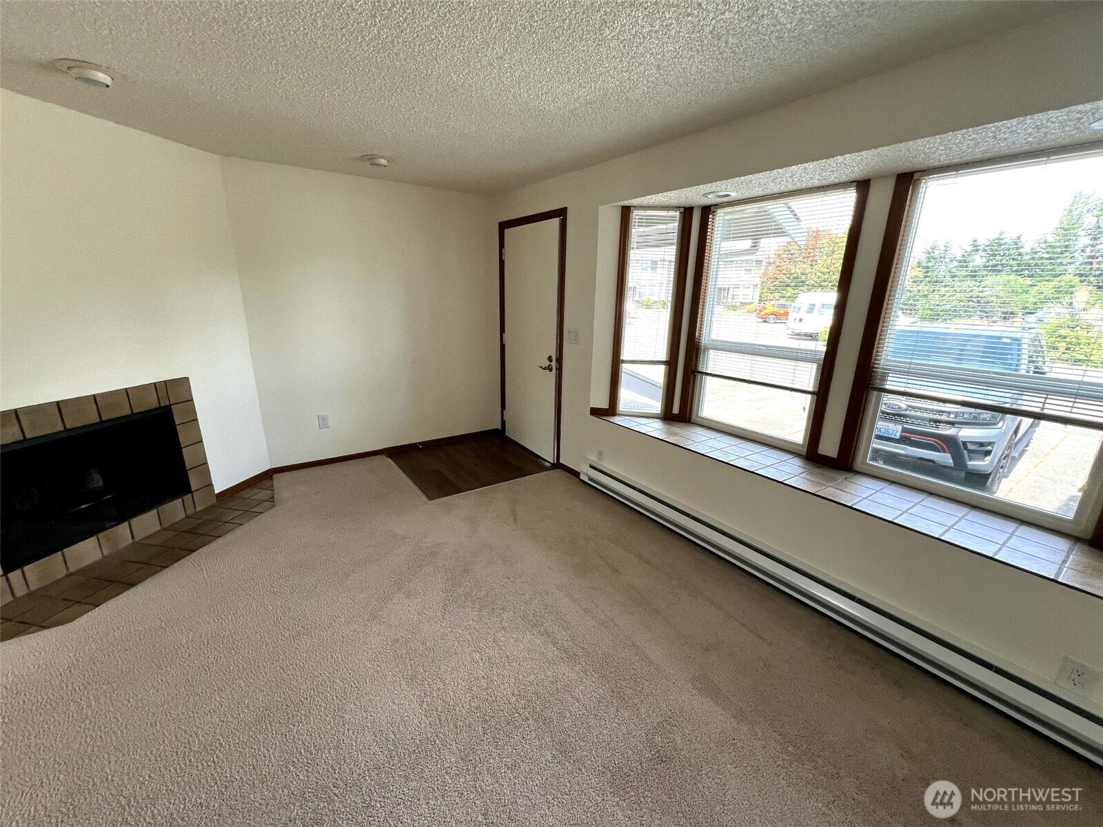 8424 8428 6th Avenue , Tacoma, WA 98465