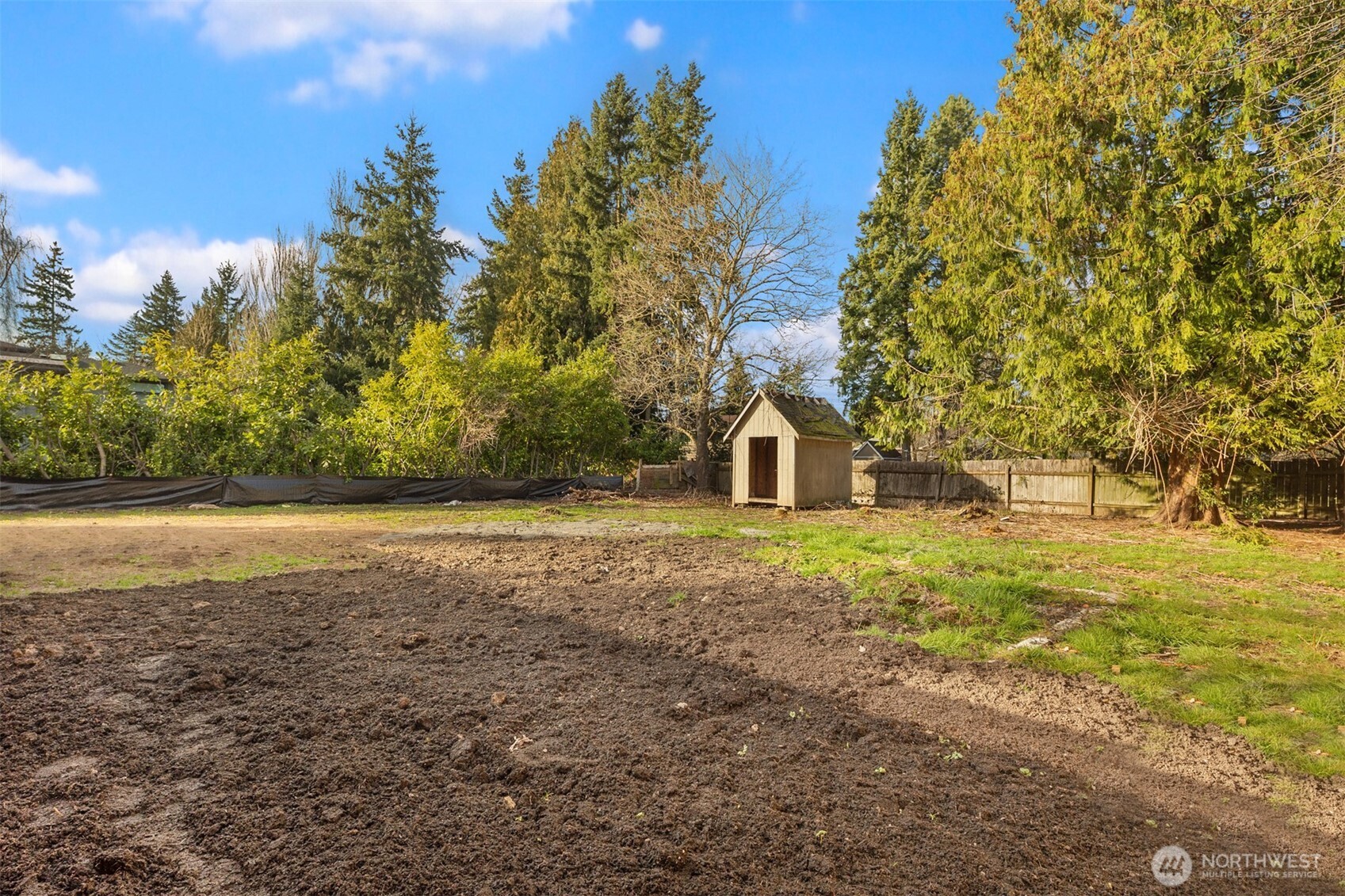 8708 NE 140th Street #B, Kirkland, WA 98034