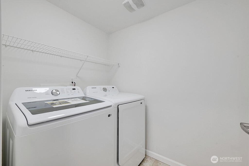 21262 40th Way S #32, SeaTac, WA 98198