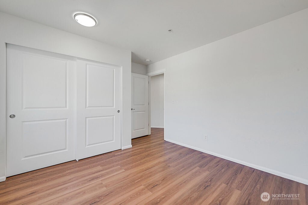 21262 40th Way S #32, SeaTac, WA 98198