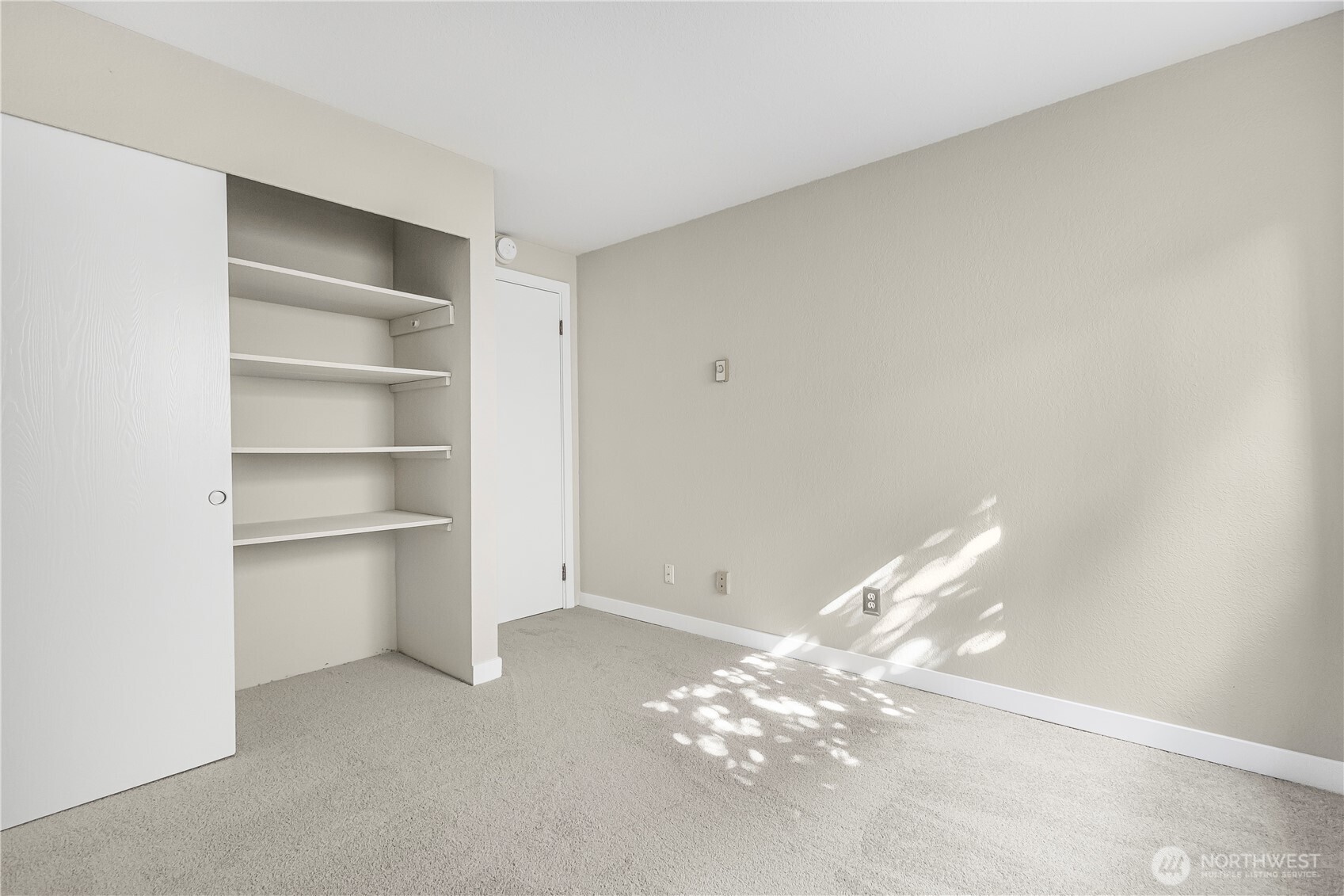 1301 S Puget Drive #A16, Renton, WA 98055