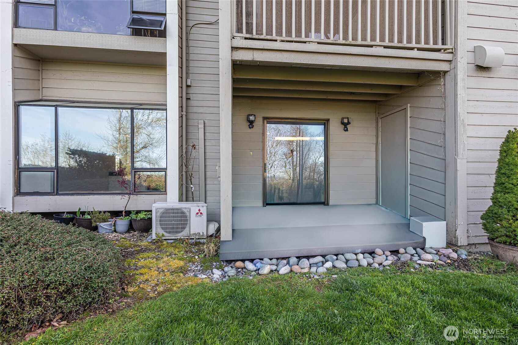 1301 S Puget Drive #A16, Renton, WA 98055