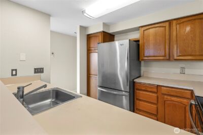 1301 S Puget Drive #A16, Renton, WA 98055 - Photo 10