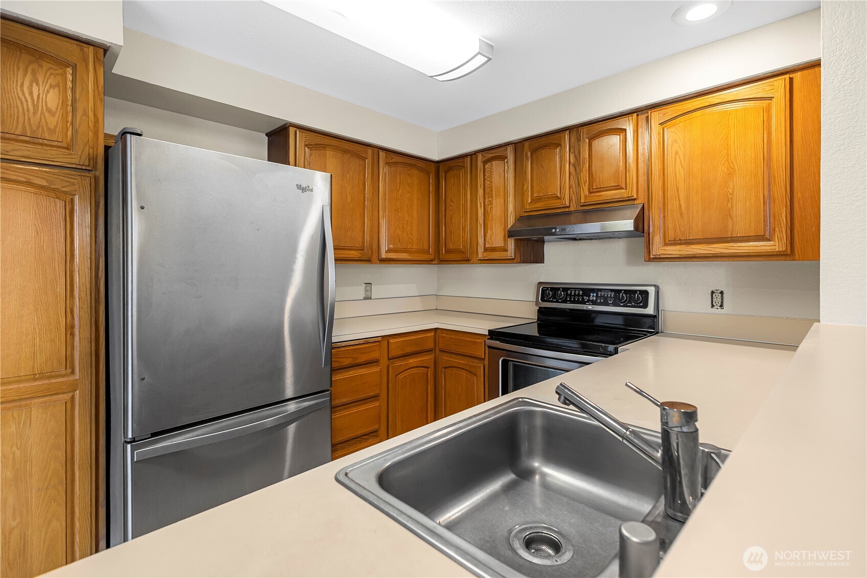 1301 S Puget Drive #A16, Renton, WA 98055