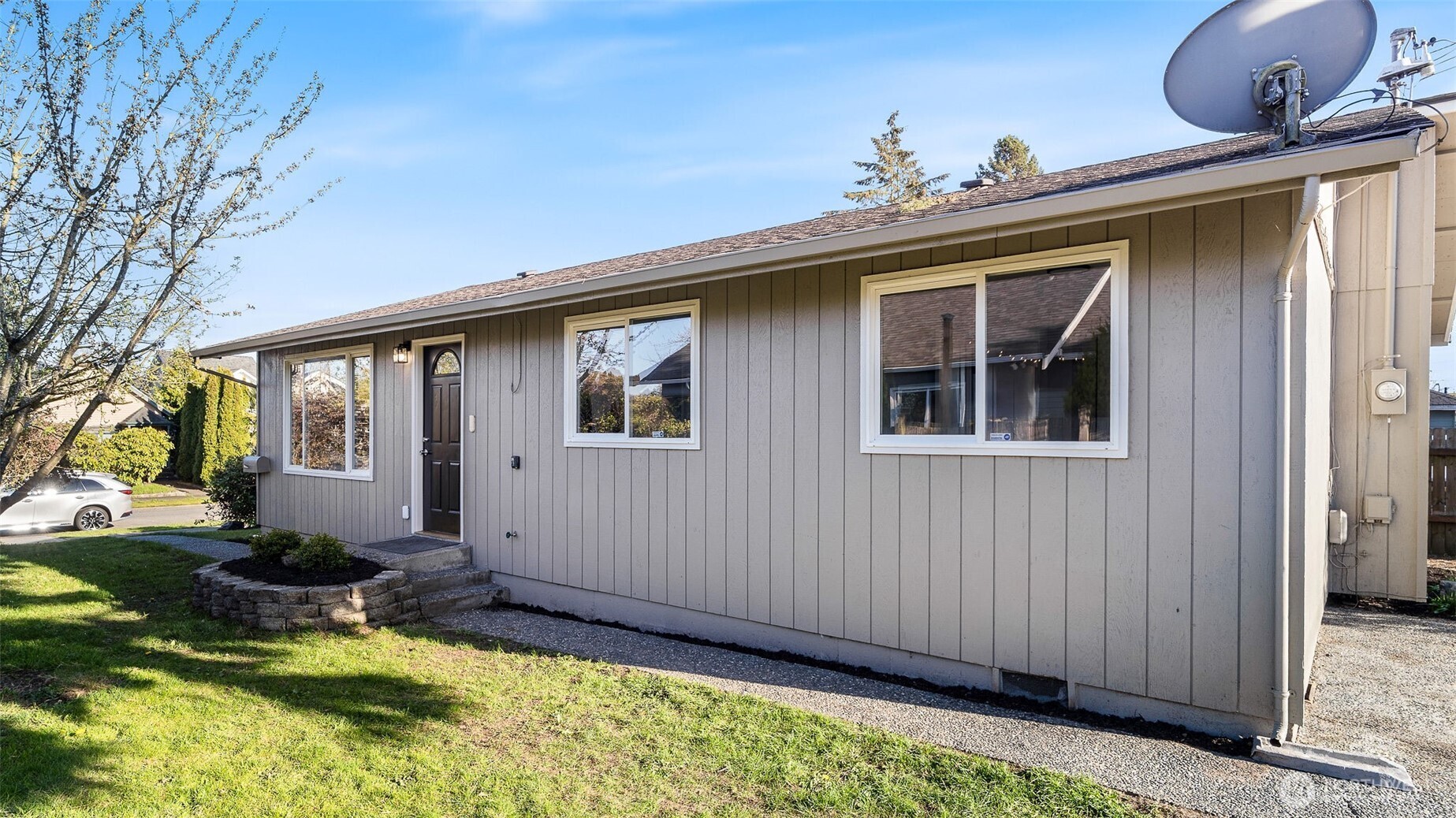 2520 Chestnut Street , Everett, WA 98201-3245
