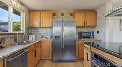 2520 Chestnut Street , Everett, WA 98201-3245 - Photo 10