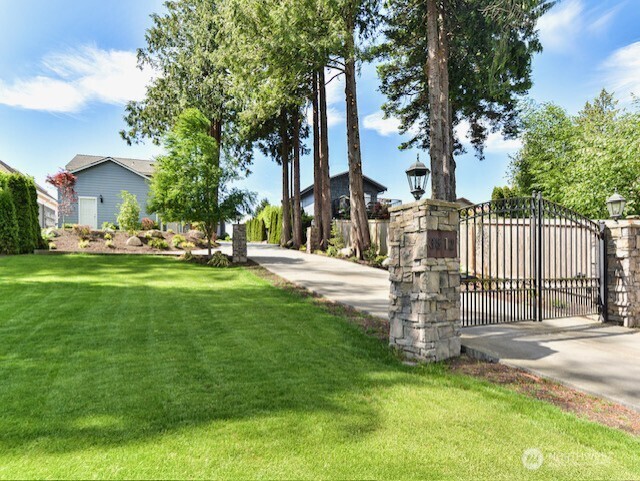 3512 Mission Beach Road , Marysville, WA 98271-9741