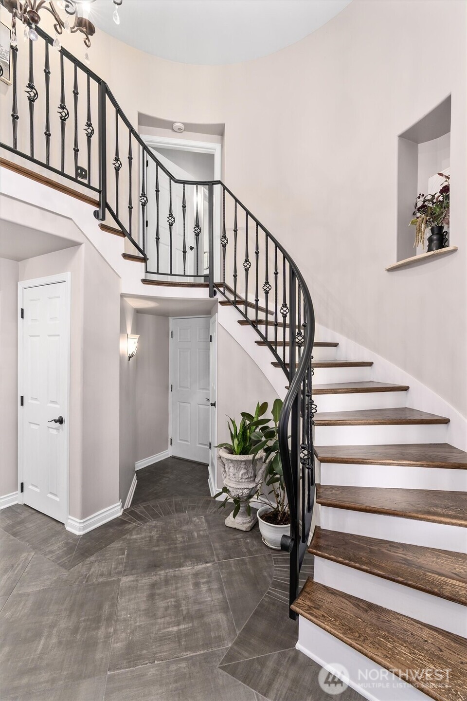 12628 72nd Avenue NE, Kirkland, WA 98034