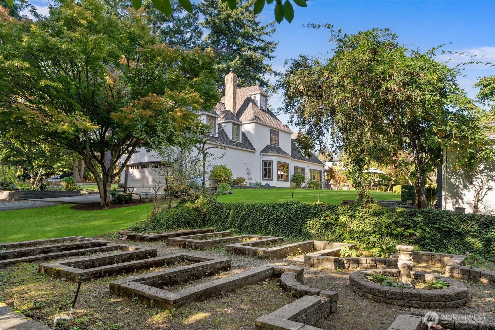 12628 72nd Avenue NE, Kirkland, WA 98034