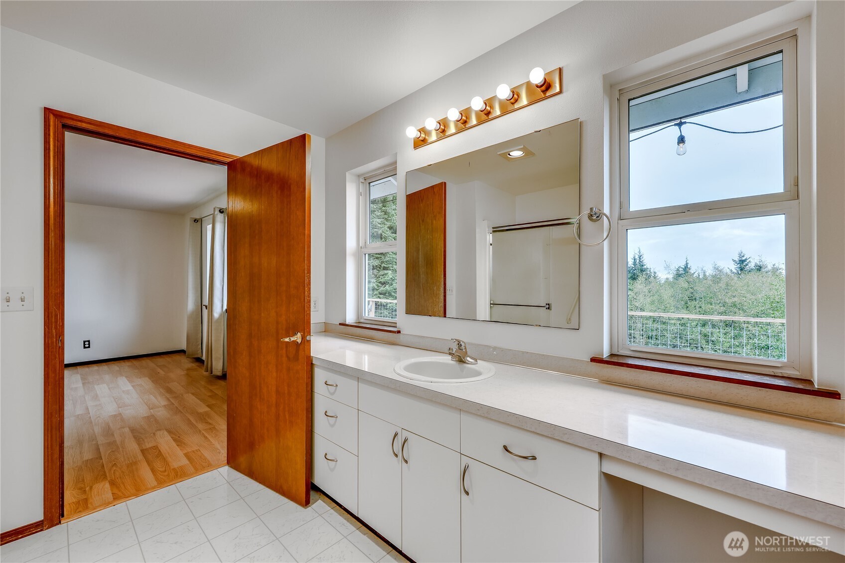 54 Ship View Court , Port Ludlow, WA 98365
