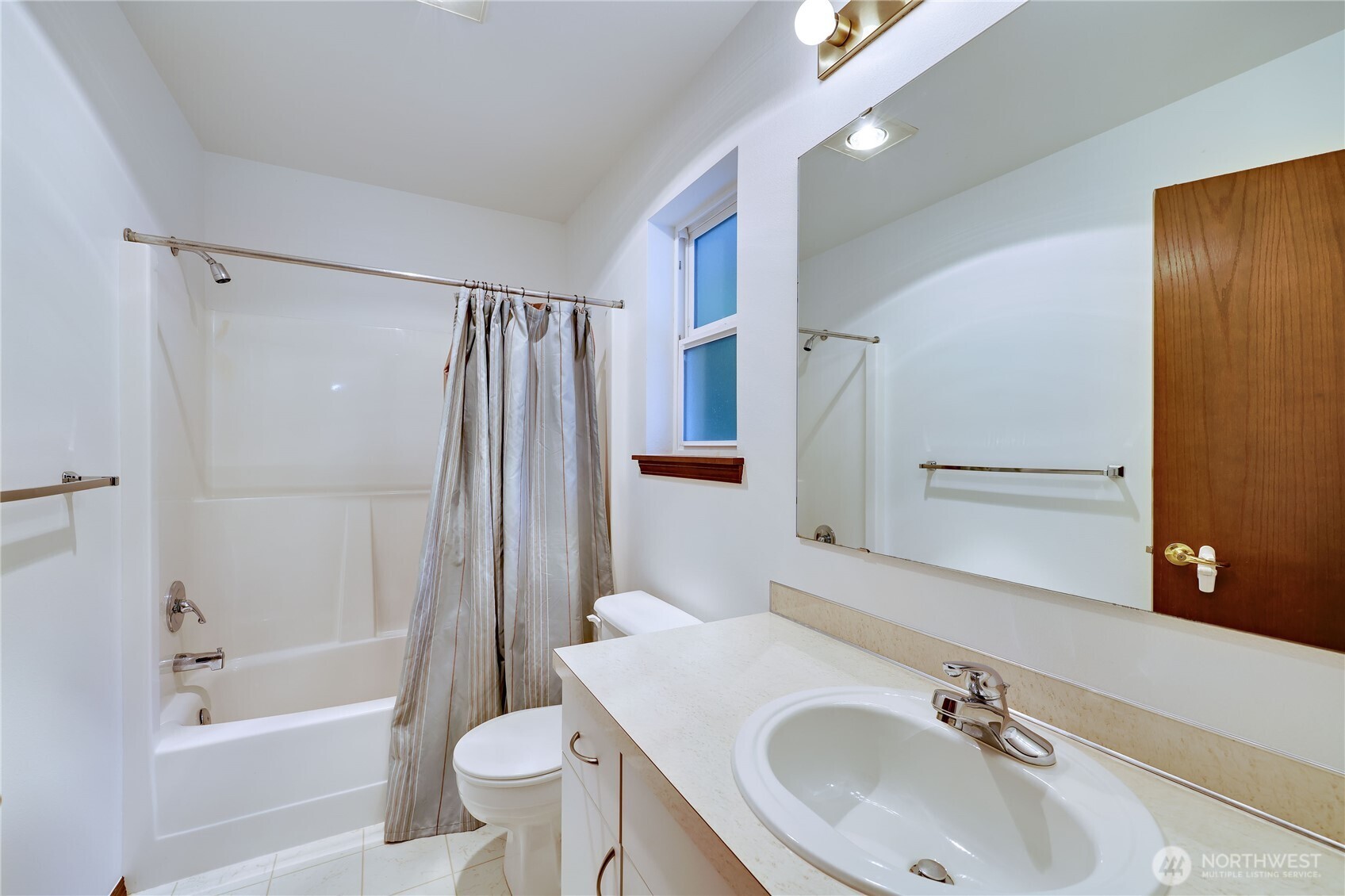 54 Ship View Court , Port Ludlow, WA 98365