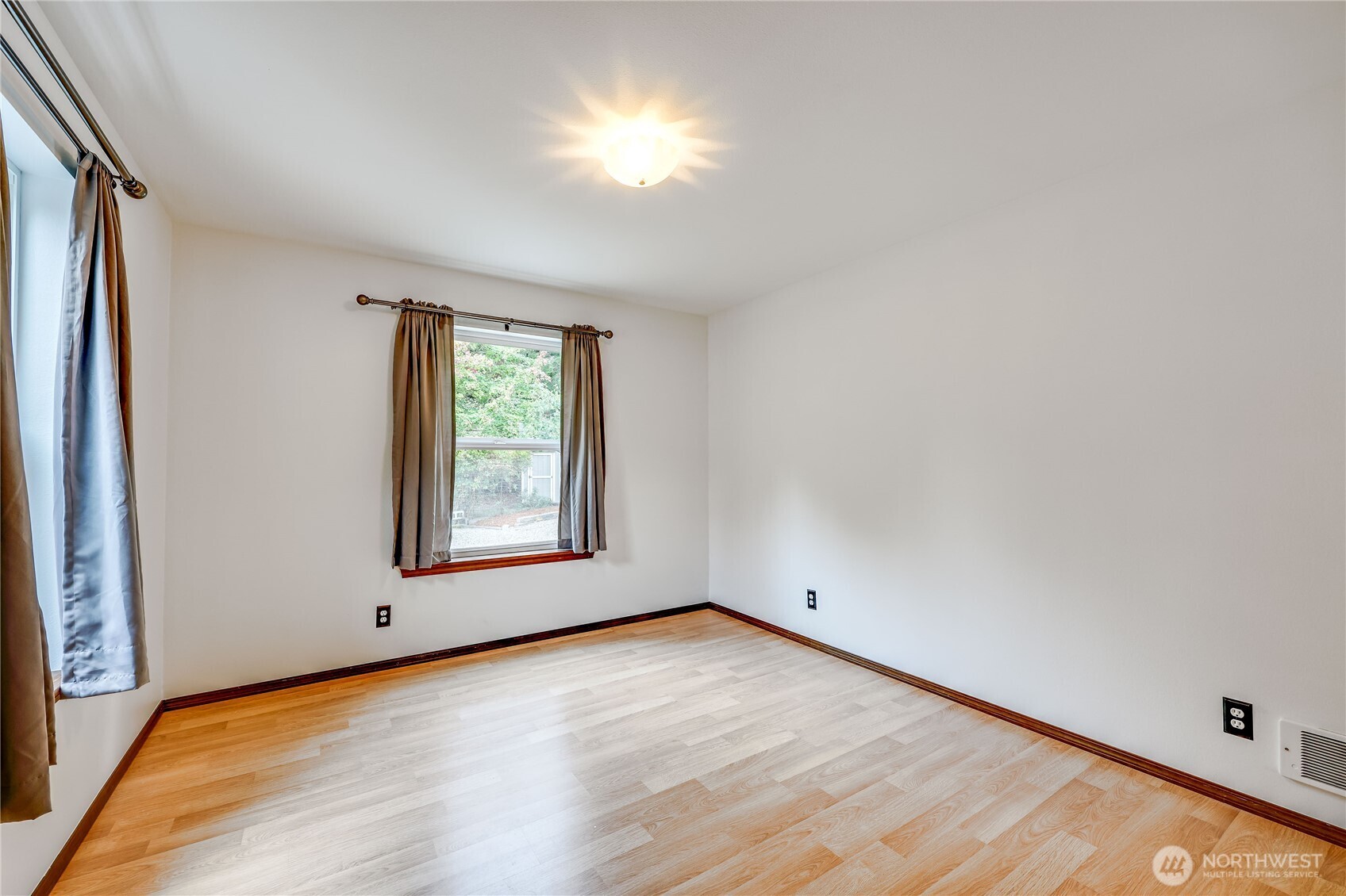 54 Ship View Court , Port Ludlow, WA 98365