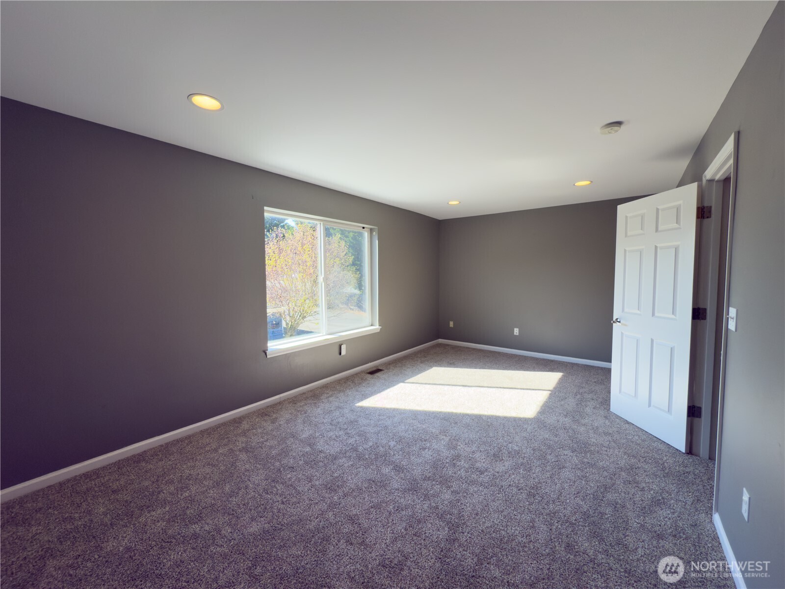 4 112th Street SW #A, Everett, WA 98204