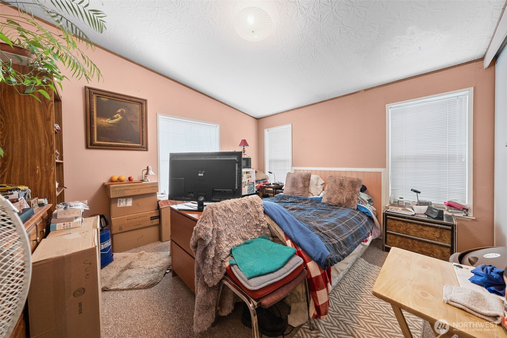 8727 Pacific Avenue SE, Olympia, WA 98513