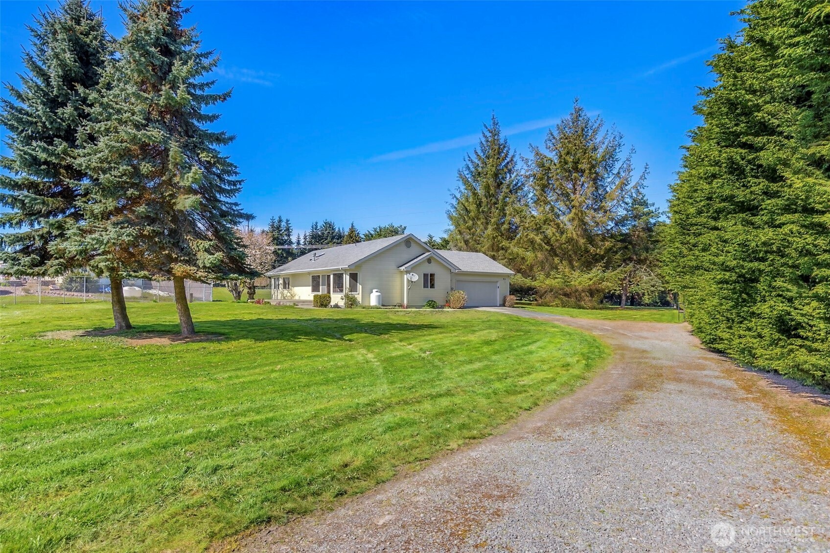 52 McComb Road , Sequim, WA 98382-8811
