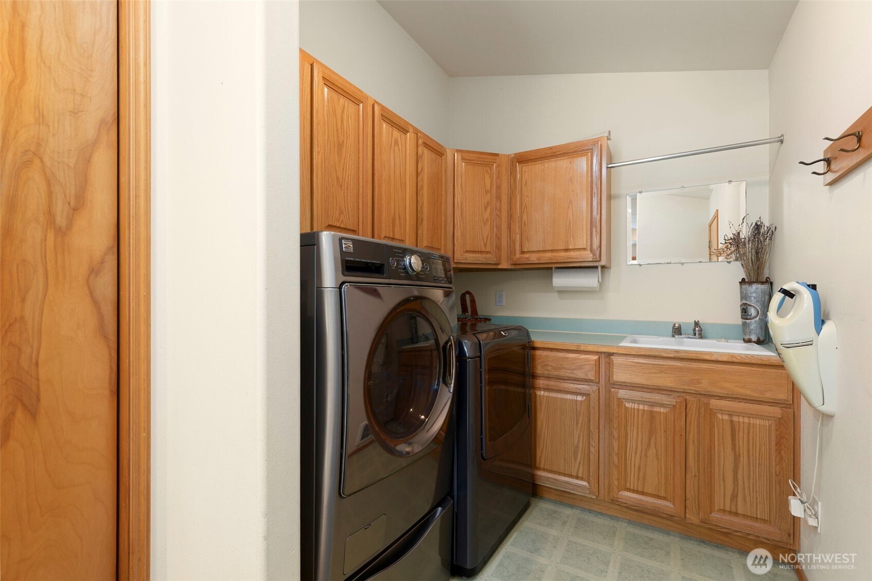 52 McComb Road , Sequim, WA 98382-8811