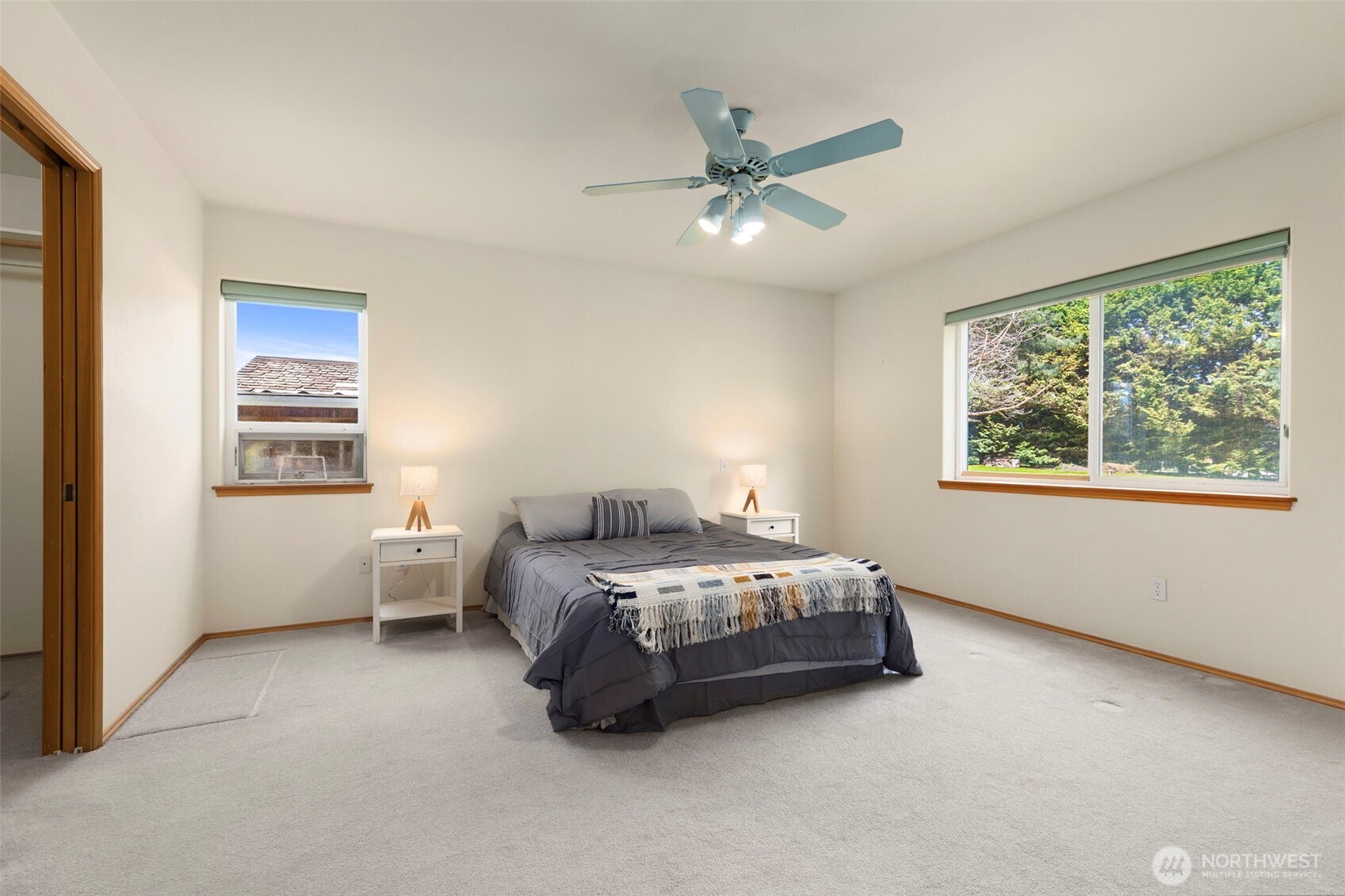 52 McComb Road , Sequim, WA 98382-8811