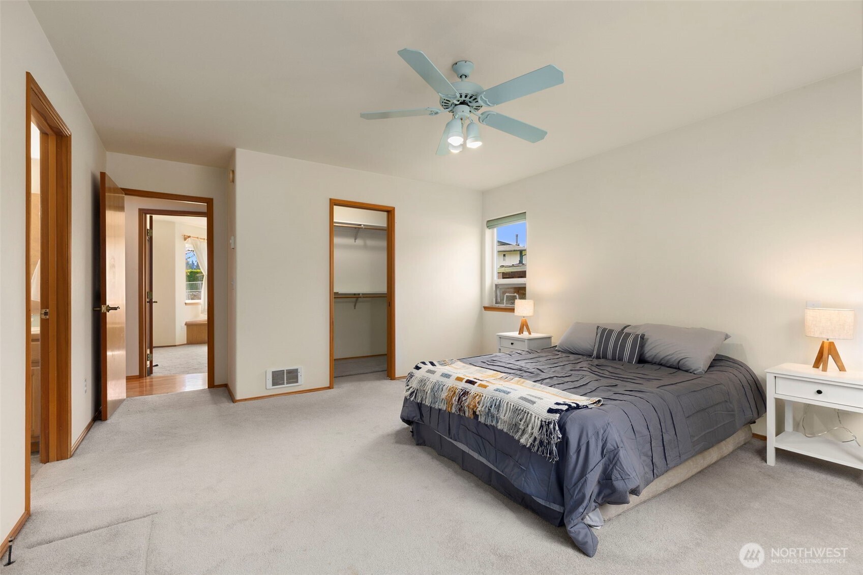 52 McComb Road , Sequim, WA 98382-8811