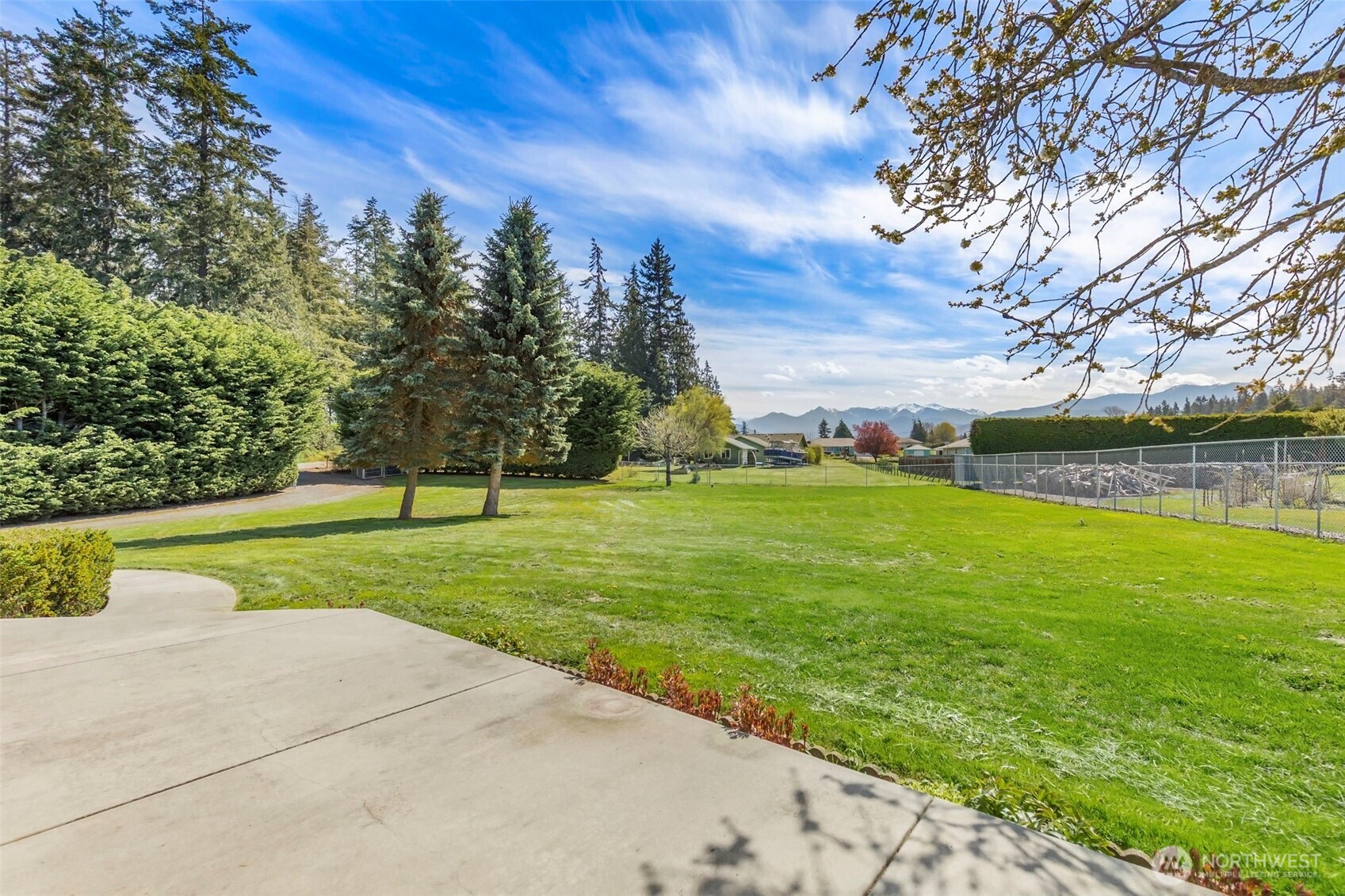 52 McComb Road , Sequim, WA 98382-8811