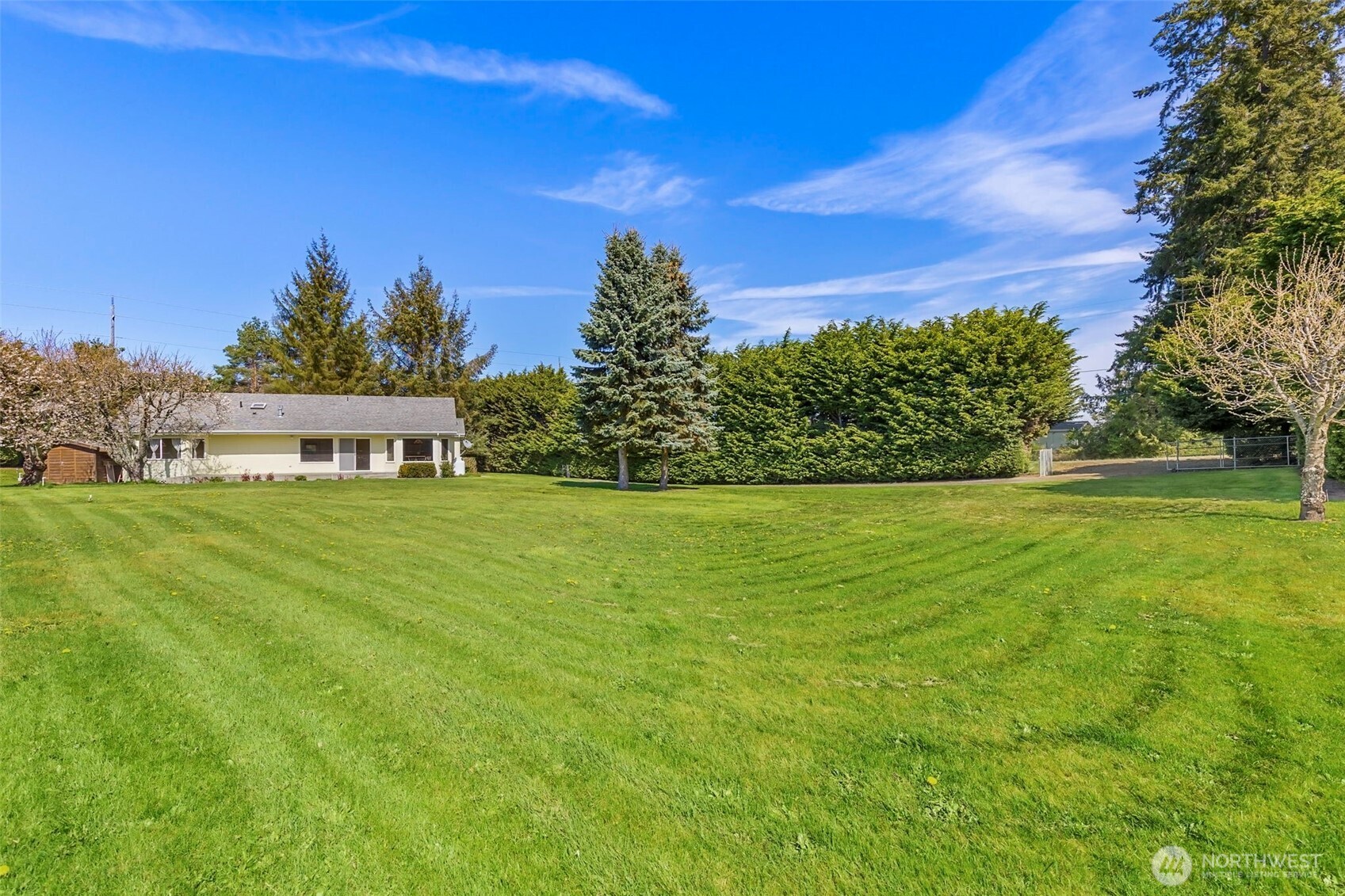 52 McComb Road , Sequim, WA 98382-8811